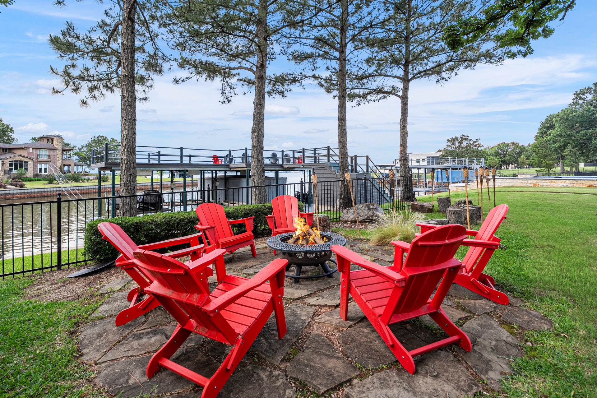 Outdoor fire pit seating area